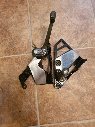 Yamaha fz750 complete footrest - yamaha,