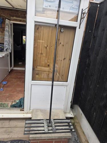 Long handle landscape rake - long,