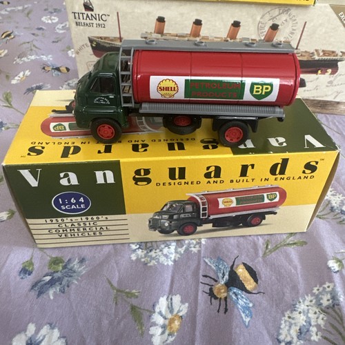 Vanguards big bedford - big, type
