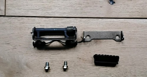 Ducati 916 biposto seat hindge - 916,