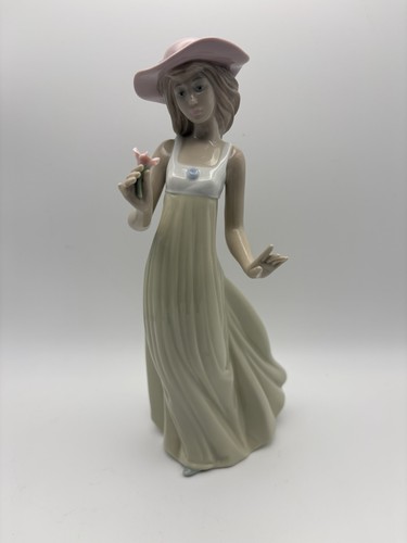 Vintage nao lladro - vintage, gentle