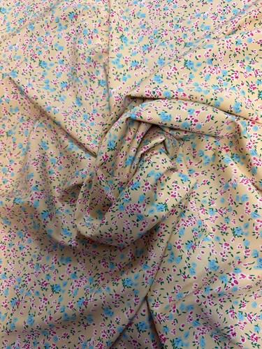 Metres good quality woven - 4,