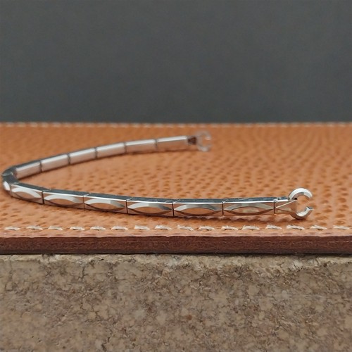 Ladies white gold - gold-fill, stretch