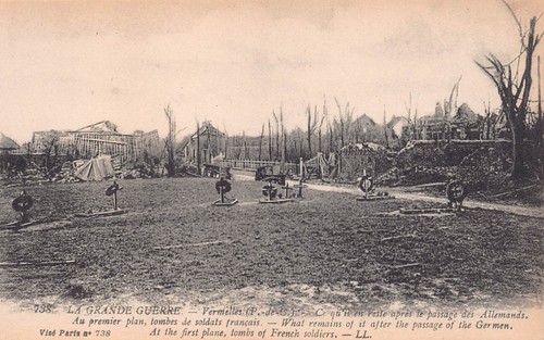 Postcard ww1 bomb damage - -,