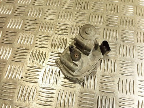 Phaeton throttle body - vw,