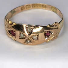 Victorian  9ct Gold Ring seed pearl and garnet 1907 1.11 grams K 1/2