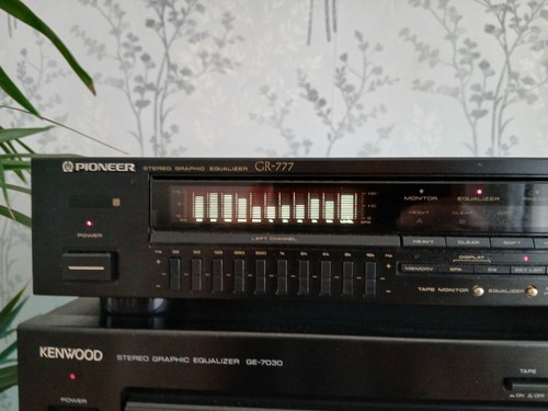 Pioneer 777 stereo graphic - stereo,