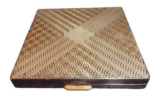 Gold metal tone engineered - tone,