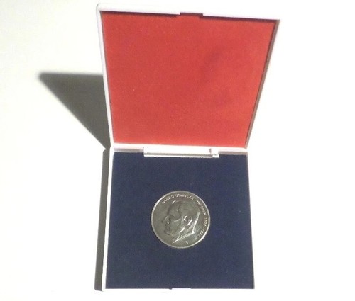 Gdr stasi medal - stasi,
