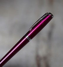 Very Beautiful Parker Fountain Pen In Pink Lacquer And Chrome - Medium Nib