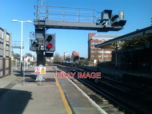 Photo signal gantry - photo,