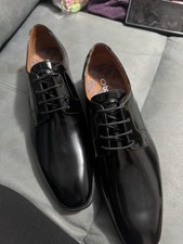 O Base London Est. 1995 Edison