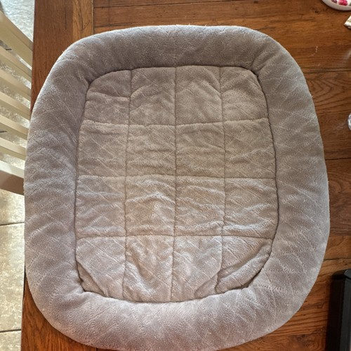 Medium gray plush dog bed - medium,