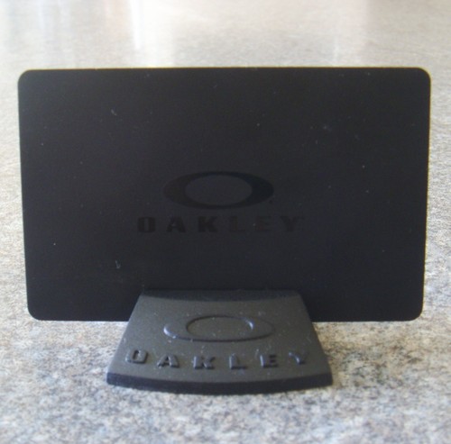 Oakley black display card - oakley,