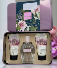 M&S Marks and Spencer Magnolia