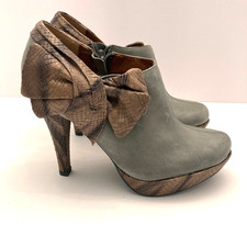 Poetic Licence Womens Encoure