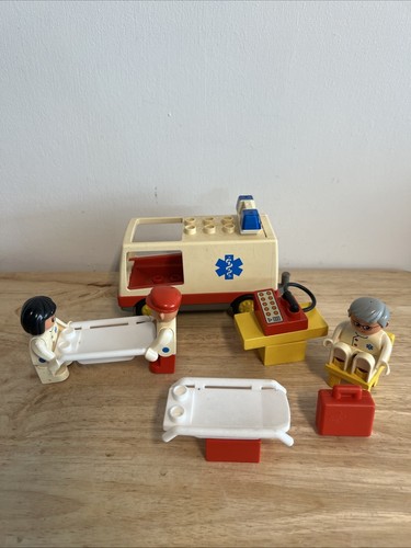 Vintage lego duplo ambulance - duplo,