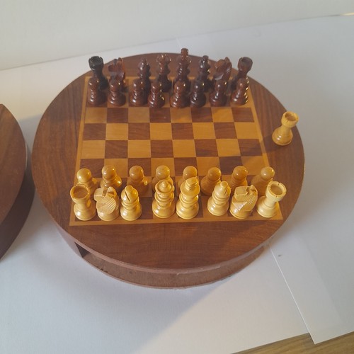Solid wood round chess - wood,