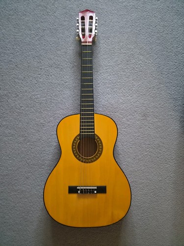Acoustic guitar with 6 - ,