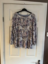 Cotton Isle Plus Size Tops X 3 In Brush Stokes  And Tropical Prints Size 22-24