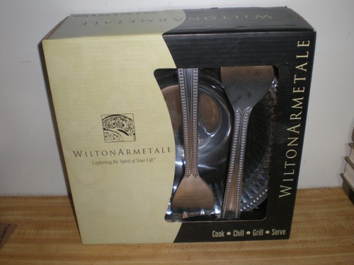 Wilton armetale pearls flute - armetale,