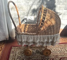 VTG. Leopold Brown Wicker Baby Doll Carriage Stroller W/Handpainted Wood Wheels 