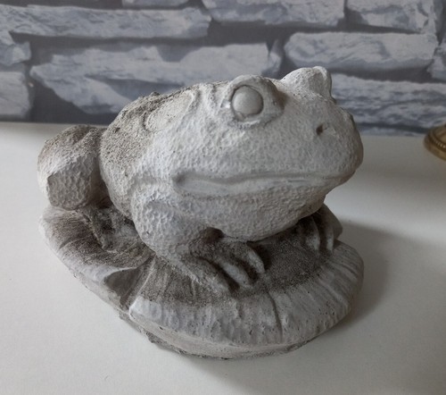 Vintage garden frog cement - !, "frog"