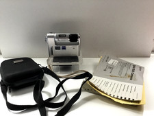 Sony DSC-F88 Cyber-Shot Carl Zeiss Optical x3 MPEG Movie VX 5.1 MP 