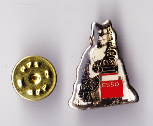 Oil fuel petrol pin - pin, badges