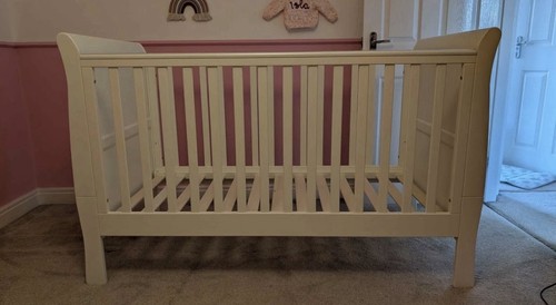 Mamas papas mia - cot, bed