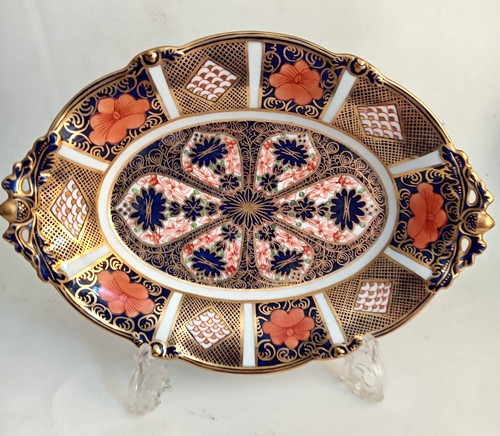 Fine attractive royal crown - a,