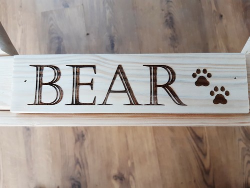 Personalised wooden sign dog - wooden,