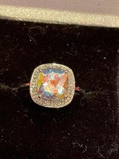 9 carat white gold Mercury