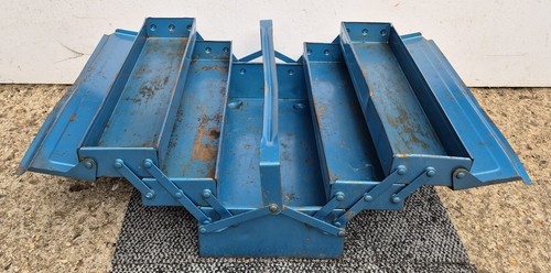 Vintage toolbox cantilever - vintage,