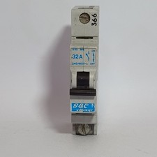 GEC VYNCKIER 32 AMP TYPE 2 M6