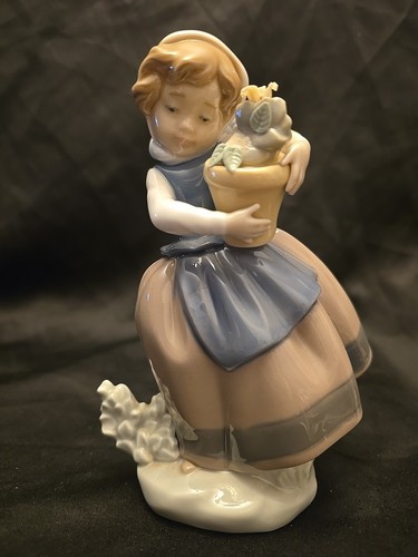 1984 lladro spring here - lladro, here"