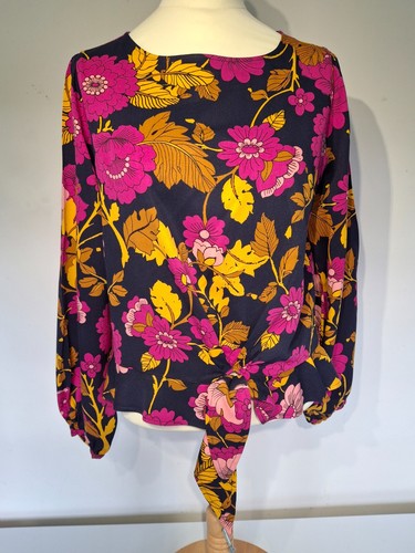 Women next short - women’s,
