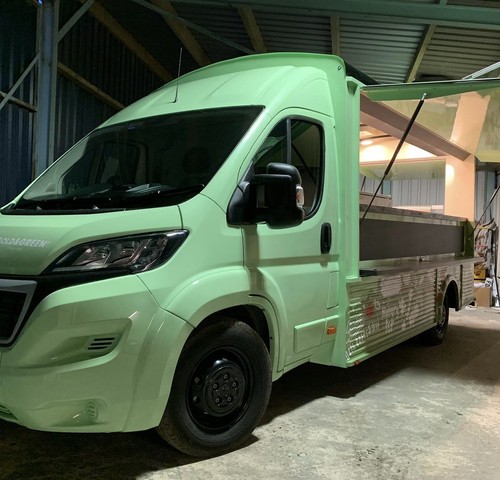 Low loader luton burger coffee