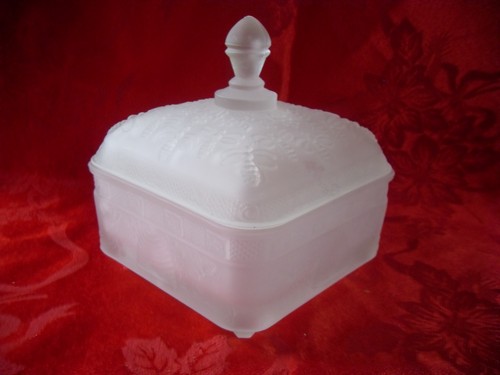 Vintage clear frosted - vintage,