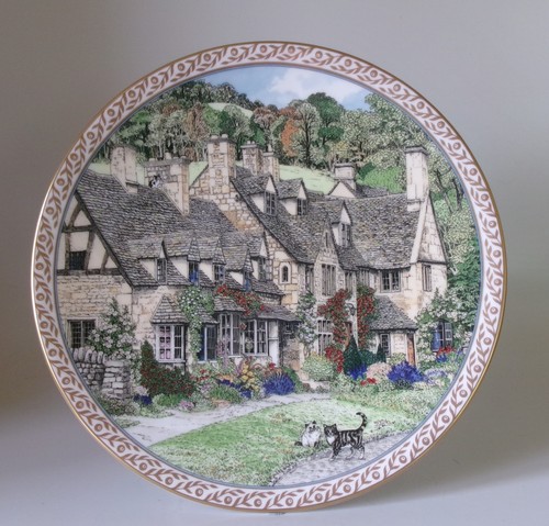 Royal worcester sue - worcester,
