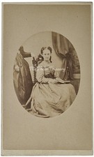 CDV CHARD SOMERSET PRETTY LADY NAMED ANNIE FINCH GENEALOGY VICTORIAN BY YOUNG 