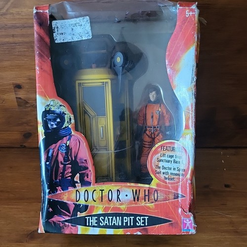 Doctor who the satan pit - satan, set