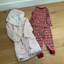  Girls John Lewis  Dressing Gown age  8 + M/S Christmas Pyjamas 7-8