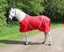 Rhinegold Fleece Rugs in Red or Navy