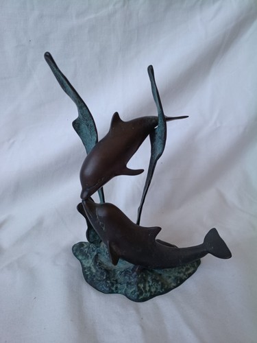 Classic cast bronze metal