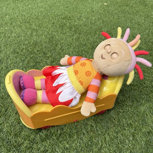 Upsy daisy musical moving - daisy,