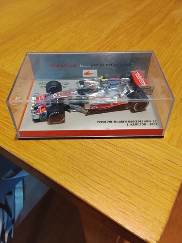 Minichamps vodafone - minichamps, 1/43