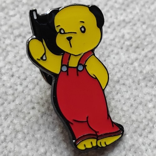 Sooty vintage metal pin - -,