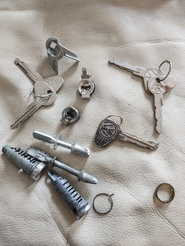 Cut keys lock barrels - vw,
