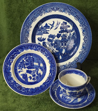 Alfred Meakin Old Willow Blue & White Cup Saucer Plates England Vintage